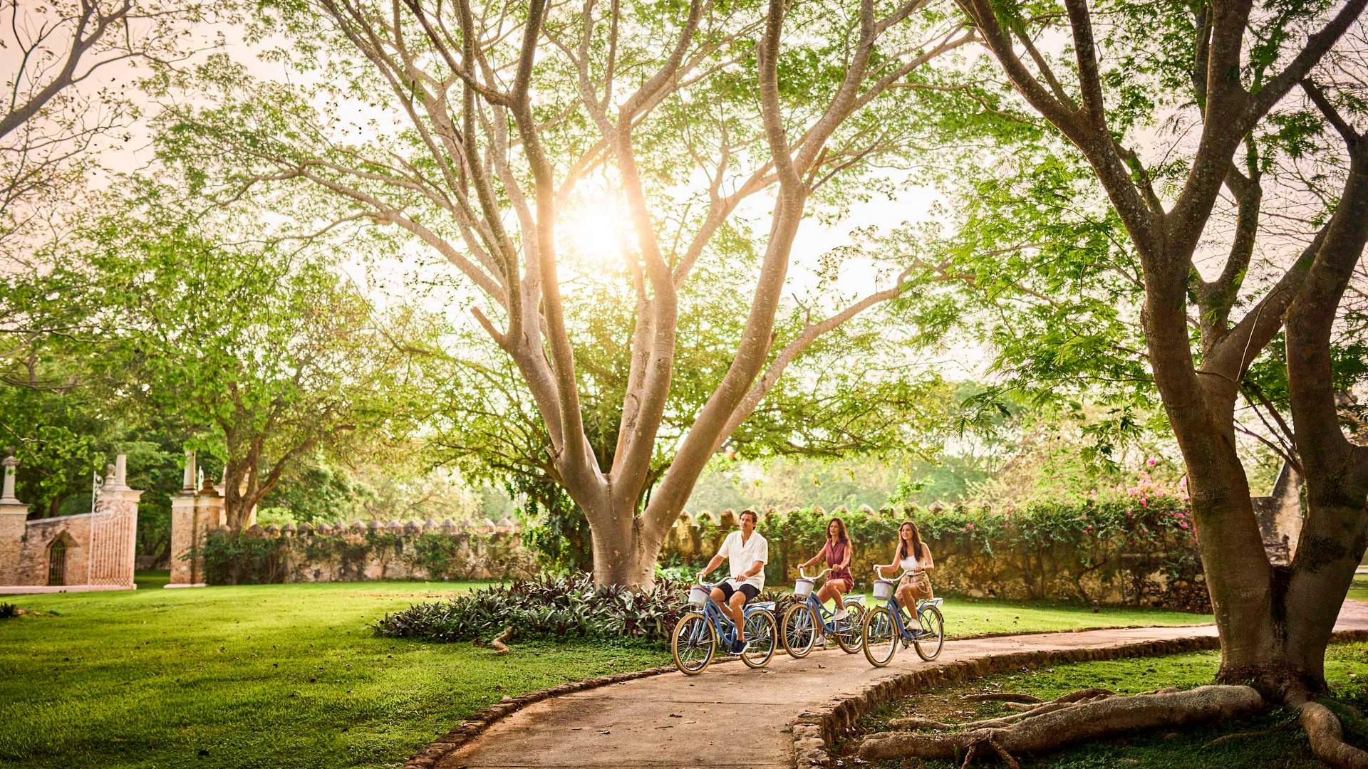 ChableYucatan_Family_BikeRide1-1.jpg